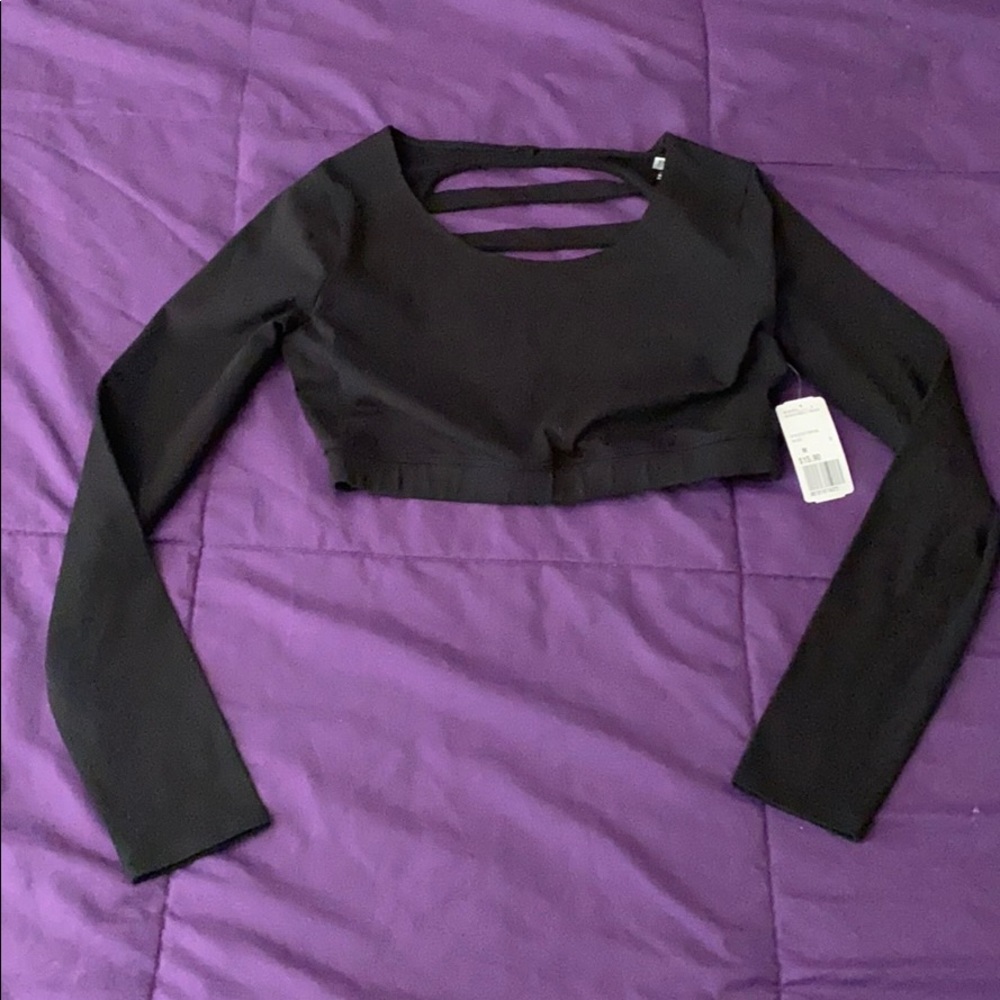 Cute open-back long sleeve crop top M